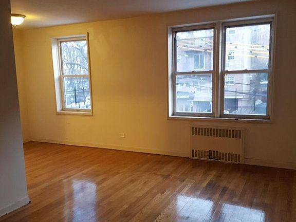 2nd image of 14325 84th Dr APT 1H