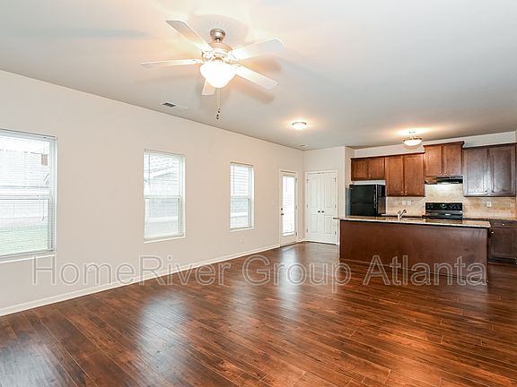 5th image of 229 Daisy Cir