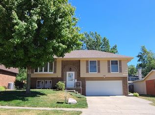 718 E 15th St N, Newton, IA 50208