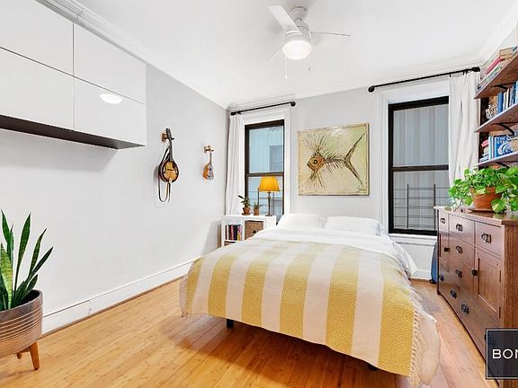 4th image of 40 Tiemann Pl APT 3A