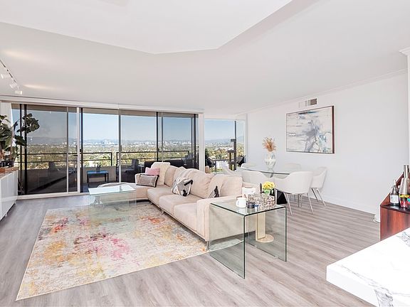5th image of 4265 Marina City Dr Unit 811