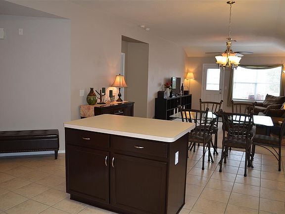 Great open floor plan!  Fresh paint.