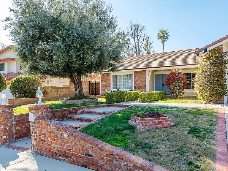 11743 Baird Ave — Photo 22
