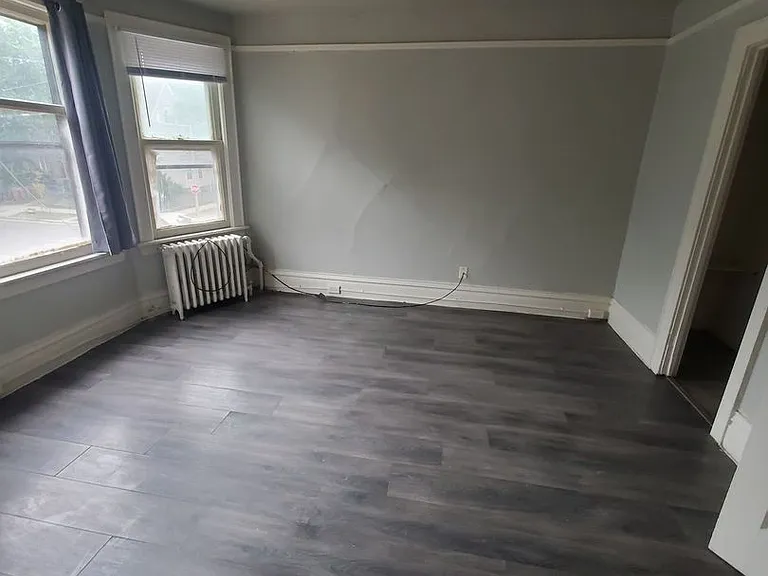 605 N. 30th - 5 Unit — Photo 3