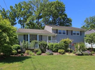 5 Brown Ter, Cranford, NJ 07016