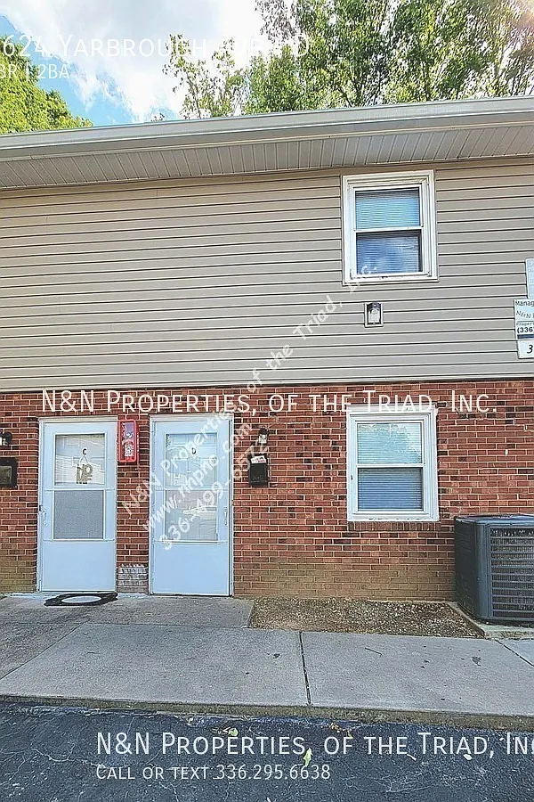 2 Bedroom 1.5 Bath Townhouse- Now Available — Photo 3