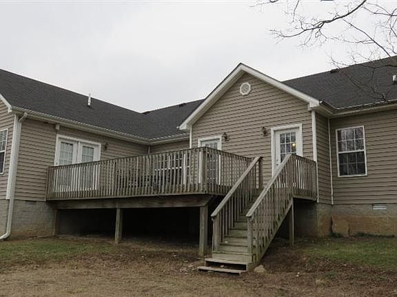2nd image of 225 Woodridge Dr