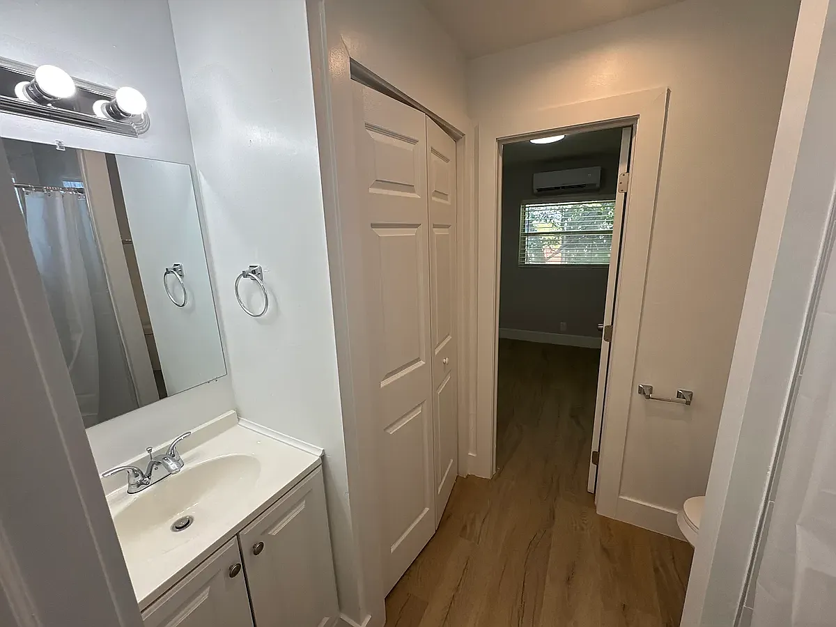 1 bed, 650 sqft, $1,595 — Photo 2