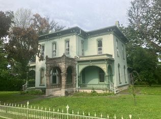 903 S Main St, Carthage, MO 64836