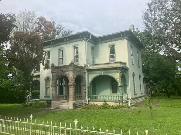 903 S Main St, Carthage, MO 64836