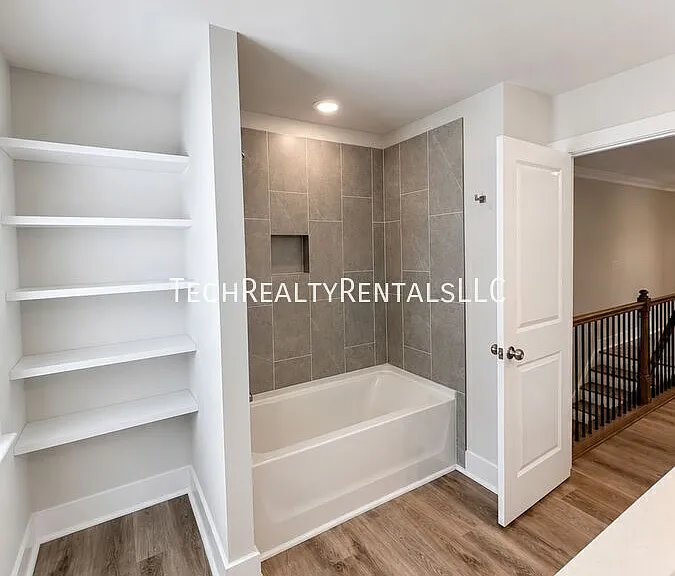 4630 Dogwood Pl #1 — Photo 13