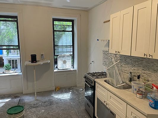 1st image of 223 E 88th St APT 1D