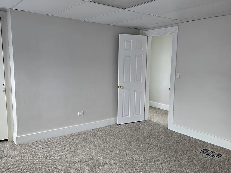 213 Glaser St — Photo 19