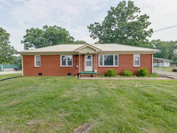 240 Saint Patrick St, Mc Ewen, TN 37101