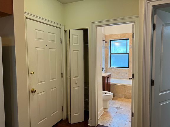 2nd image of 7206 N Wolcott Ave #1