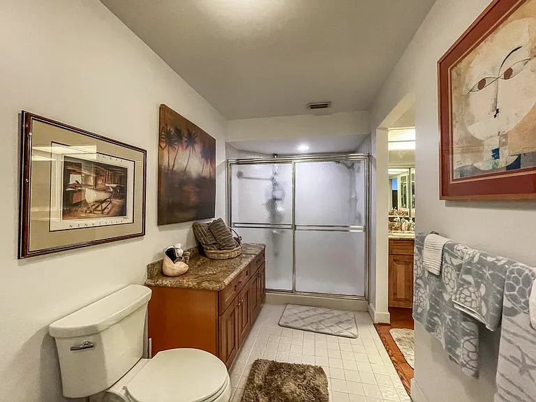 56 Edinburgh Dr — Photo 16
