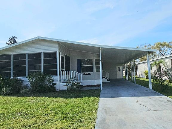 2nd image of 386 Bimini Cay Cir