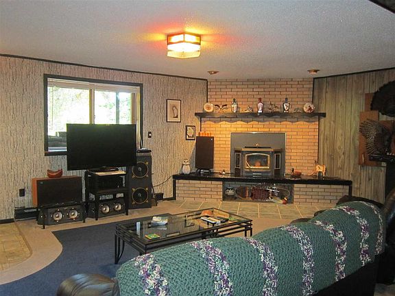 3rd image of E5332 Woodland Ave