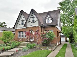 6932 29th St, Berwyn, IL 60402