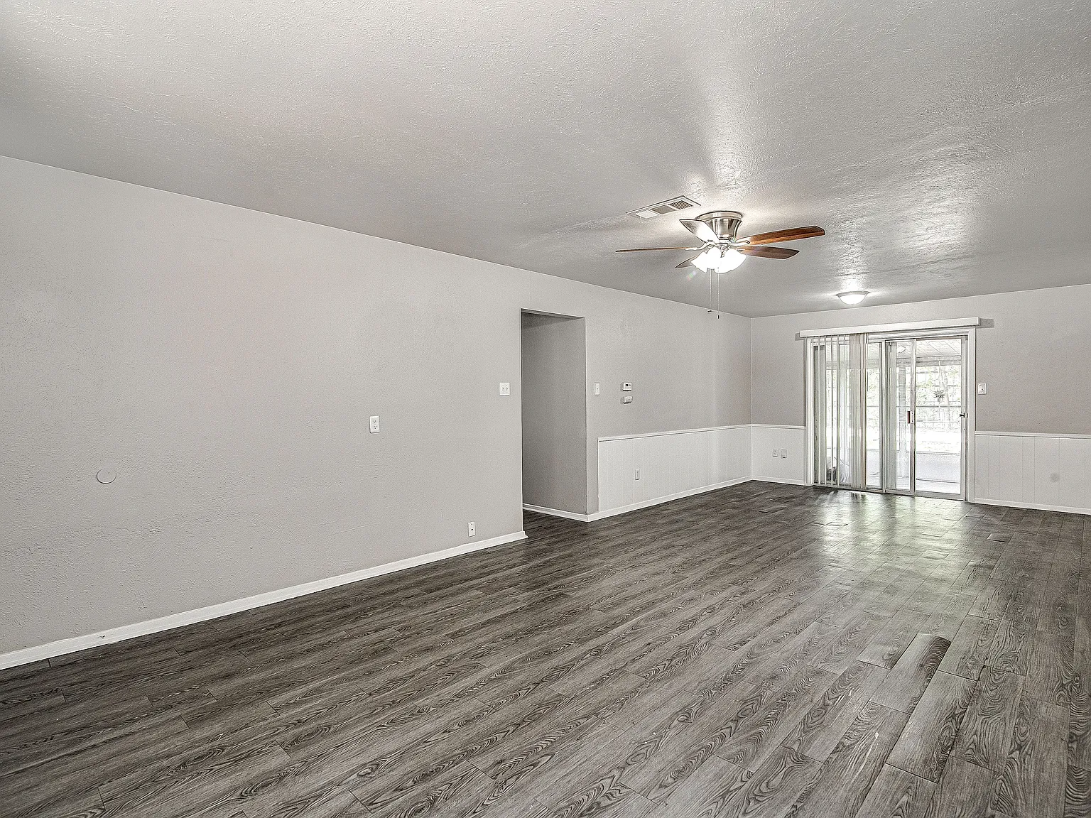 3 bed, 1260 sqft, $1,800 — Photo 4