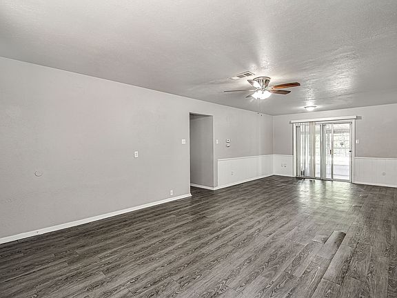 4th image of 509 Branch Cir W