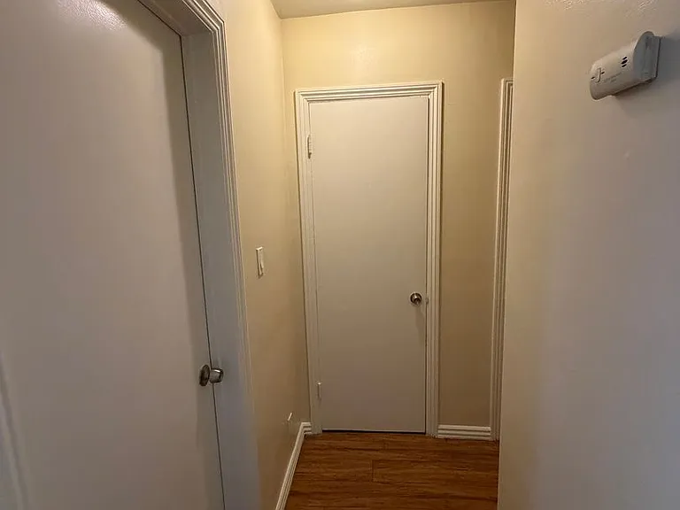 827Oxfo — Photo 11