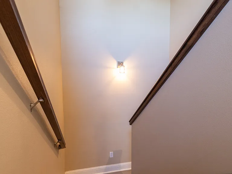 1375 Poppy Ridge Ct — Photo 12