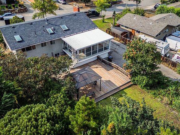 5th image of 1463 Braemar St