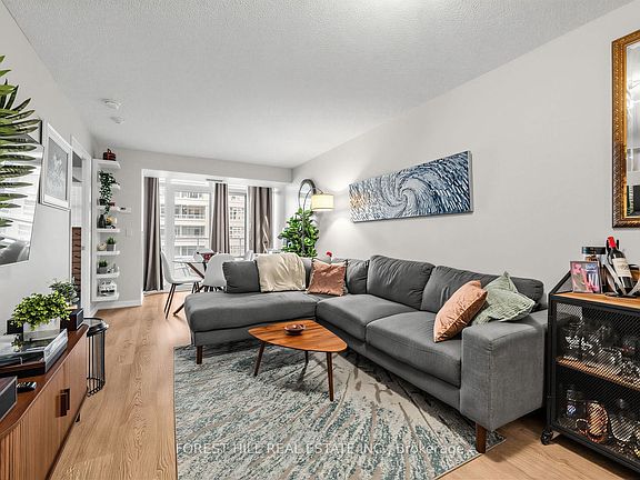 2nd image of 85 E Liberty St #913