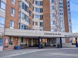 1485 Lakeshore Rd E #216, Mississauga, ON L5E 3G2