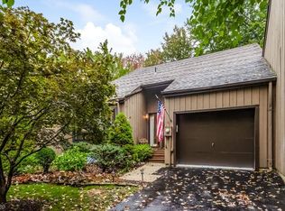 6 Beech Ln, Morristown, NJ 07960