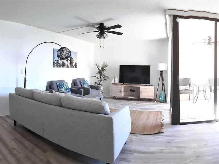 950 Egret Cir #5307 — Photo 15