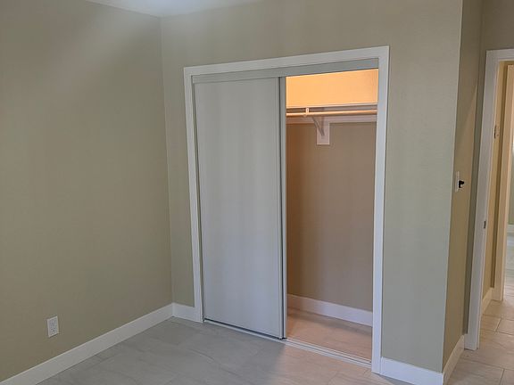 5th image of 10623 S Budlong Ave #4