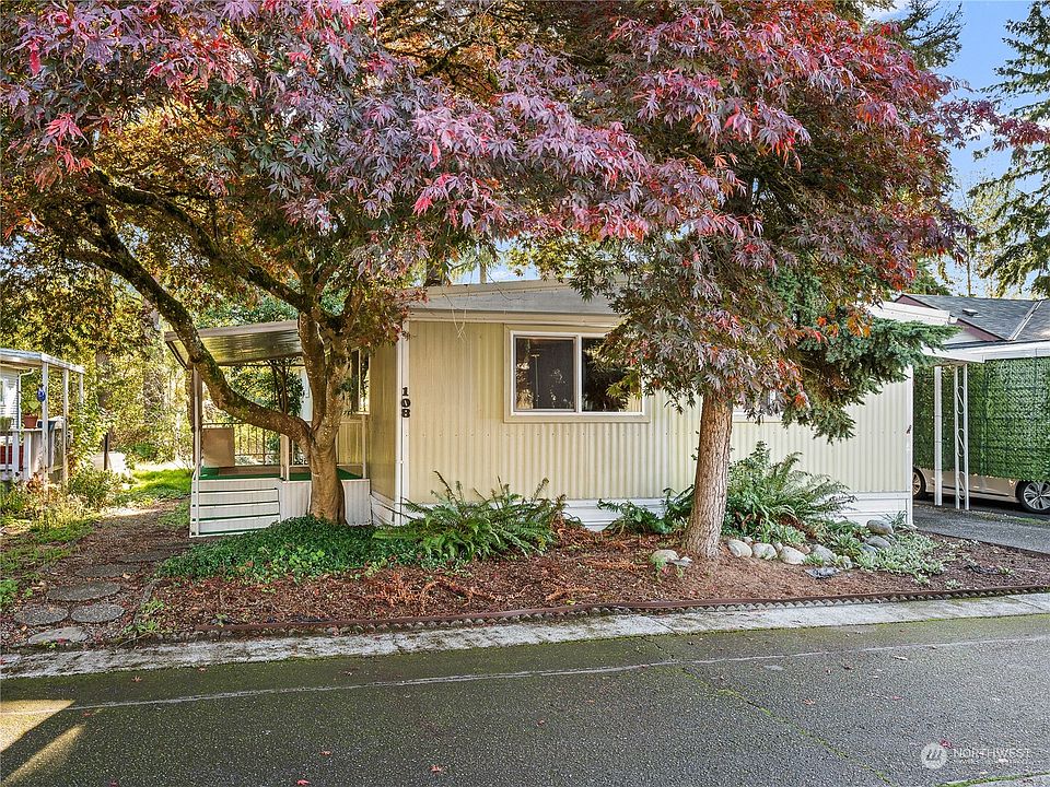 1st image of 18425 NE 95th Street #108
