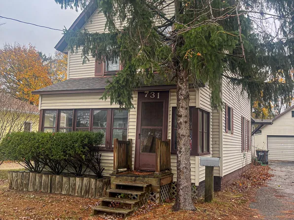 731 Phillips St, South Haven, MI 49090