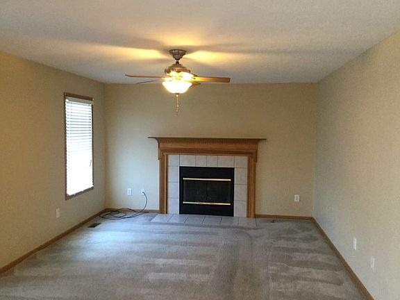 4th image of 5876 Westbank Dr