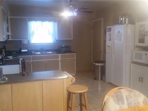 3rd image of 7337 Ellenridge Dr