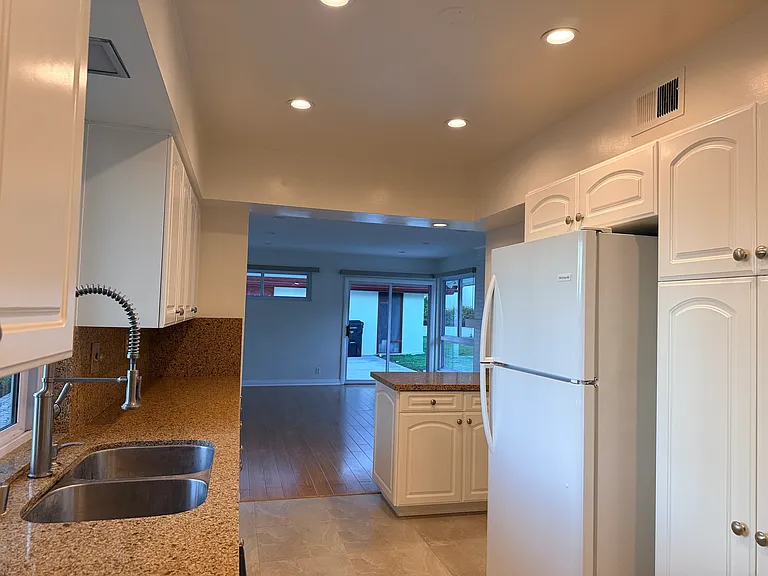 410 N Canyon Blvd — Photo 51