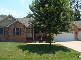 1387 Biscay Dr, Edwardsville, IL