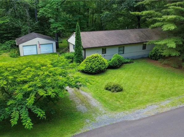408 Steele Rd, Waterloo, NY 13165
