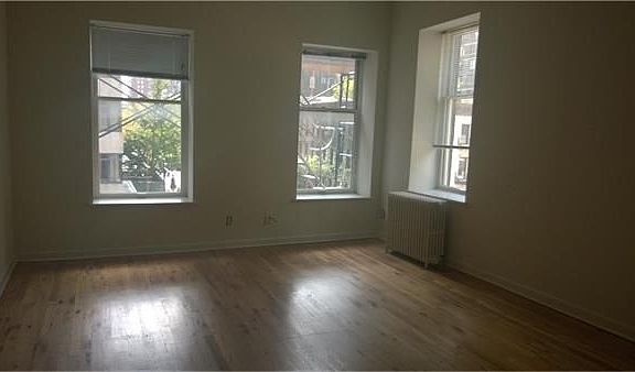 2nd image of 255 E 50th St APT 2A