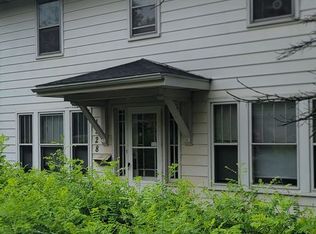 1528 E 8th St, Duluth, MN 55812
