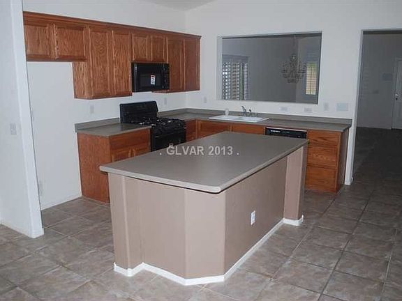 3rd image of 6428 Playa De Carmen Way