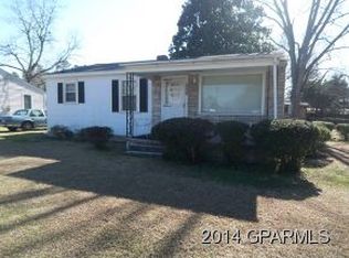 2902 Jefferson Dr, Greenville, NC 27858