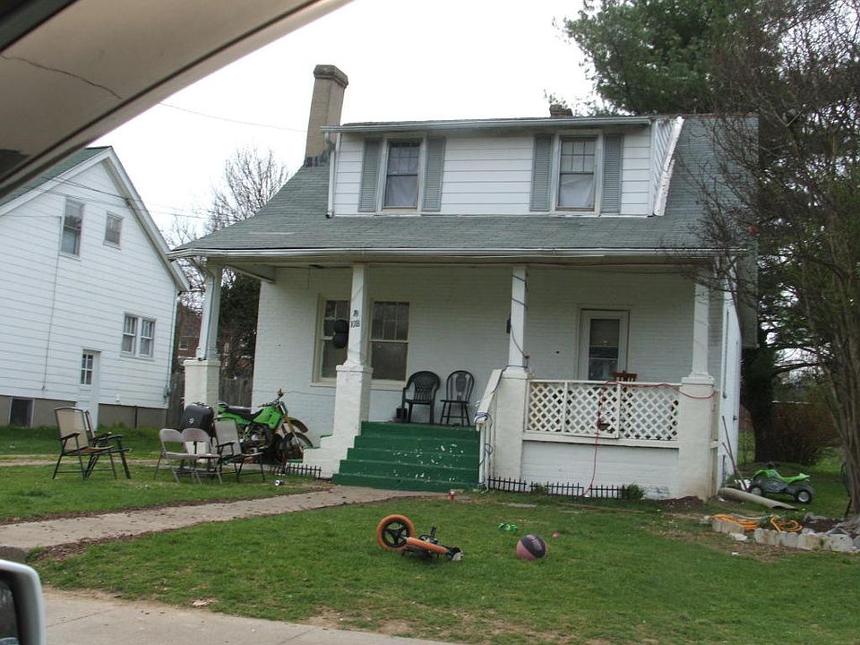 1st image of 1018 Forest Park Blvd NW