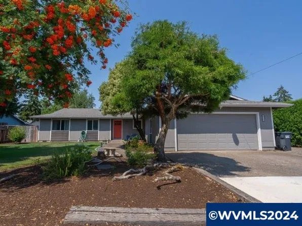 4553 Hayesville Dr NE, Salem, OR 97305