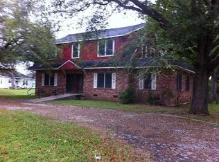 215 W Alabama St, Wharton, TX 77488
