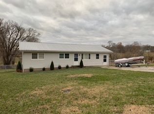 207 Wynes Cir, Greenfield, MO 65661