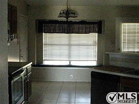 5th image of 1321 Mullins Dr