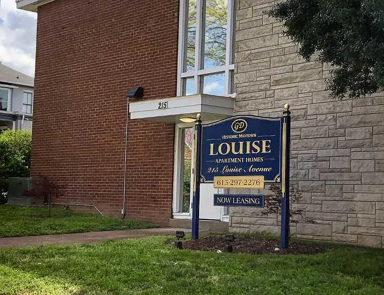 Louise Ave Apartments — Photo 15